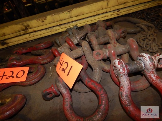 12 Clevises