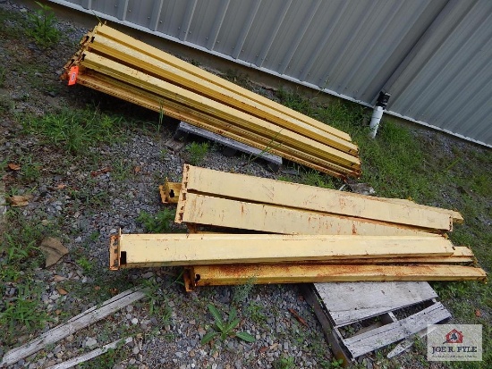 23 Shelving brackets