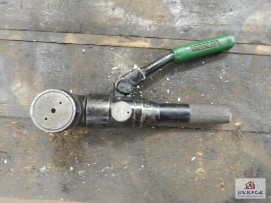 Greenlee hydraulic knock out tool