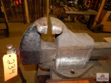 Starrett bench vise