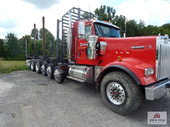 2016 Kenworth log truck CATC15 motor, dry cab, 2-drive axel 4 drop axles (40,430 miles) VIN: