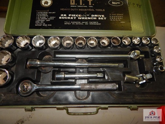 26-Piece 1/2" drive socket wrench set