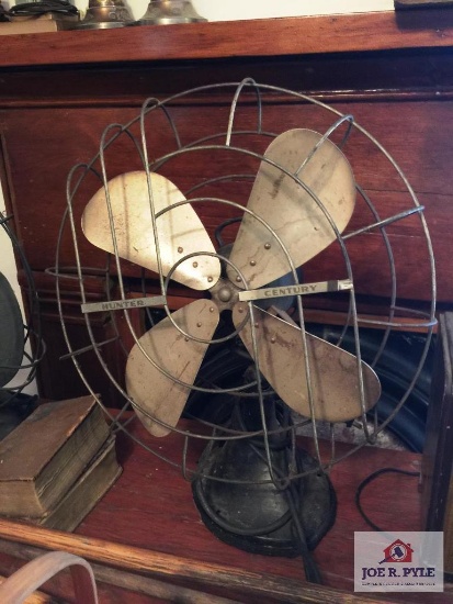 Large Hunter Century vintage fan