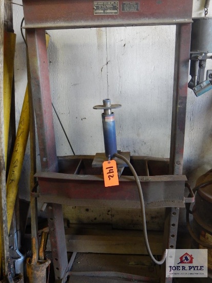 Red Arrow 25-ton H press