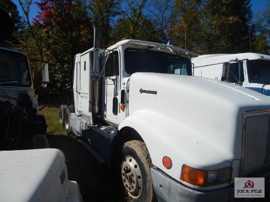 1991 International road tractor w/ Cummins motor VIN: 2HSFHCWR5MC053440