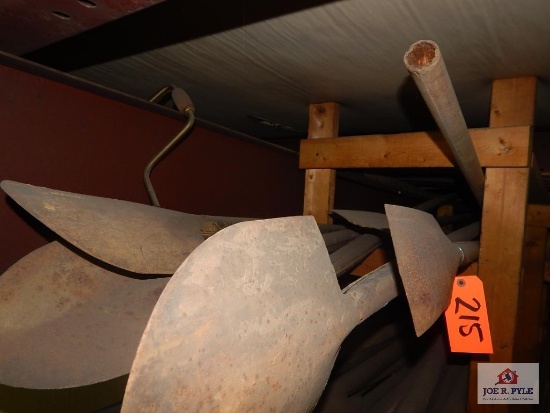 Pole shovels