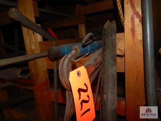Hand tool handles