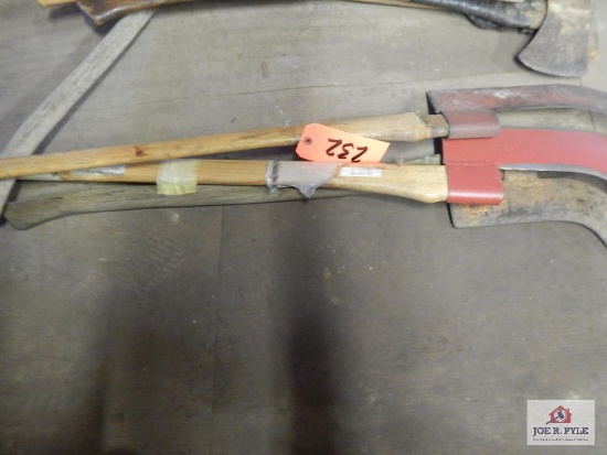 1 Lot of brush hooks