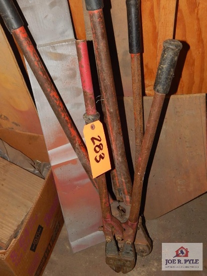 Large bolt cutters