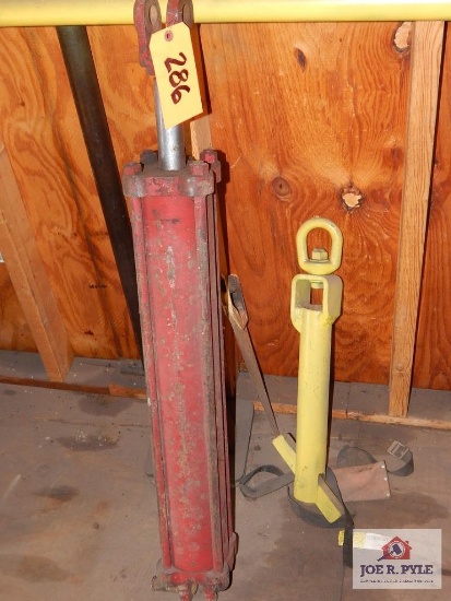 Large hydraulic jack
