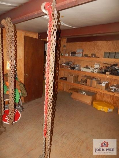 1 Lot of chain w/ hooks