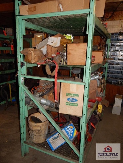 Heavy duty pallet shelving