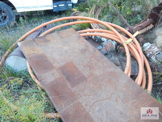 3 Pieces of plate steel, gas line & roller
