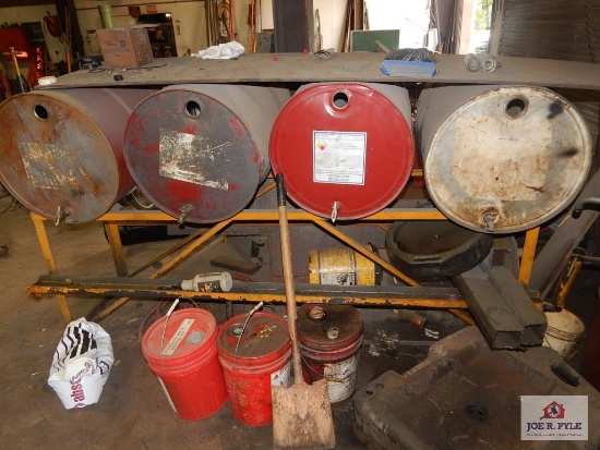 Oil drum stand