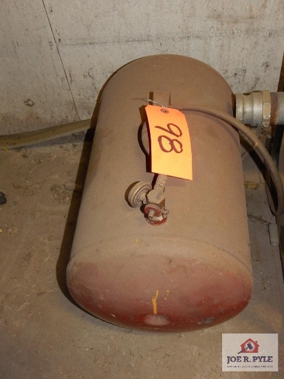 Portable air tank