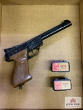Air pistol and pellets