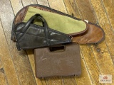 Lot of pistol cases: 3 soft cases, 1 hard case