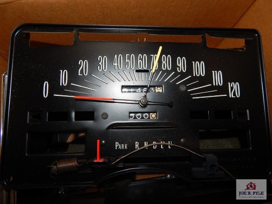 72 Buick Riviera speedometer w/ trip set 1483 miles