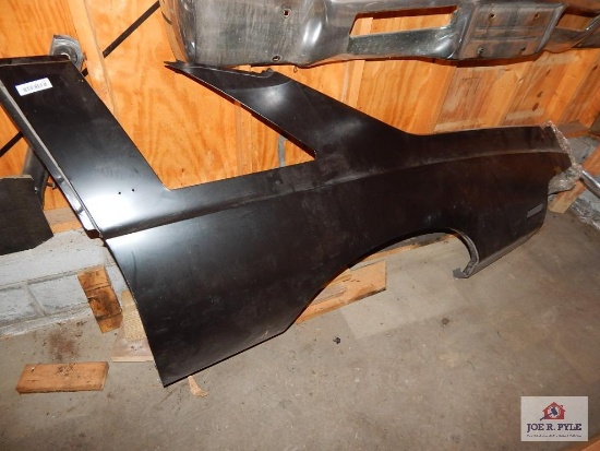 Quarter panel