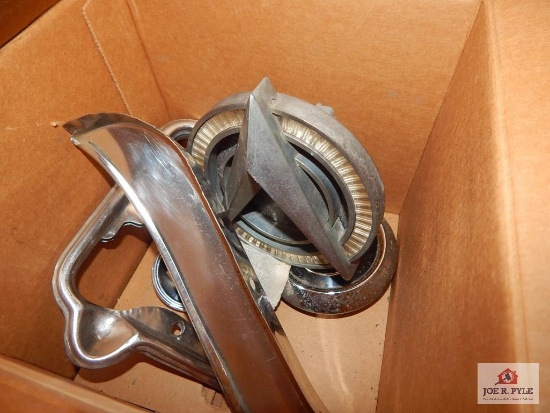 Oldsmobile emblems