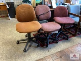 Lot 3 rolling desk chairs