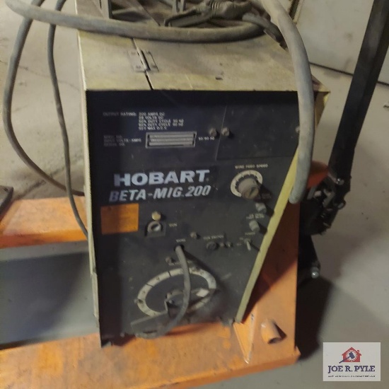 Hobart beta-mig 200 welder