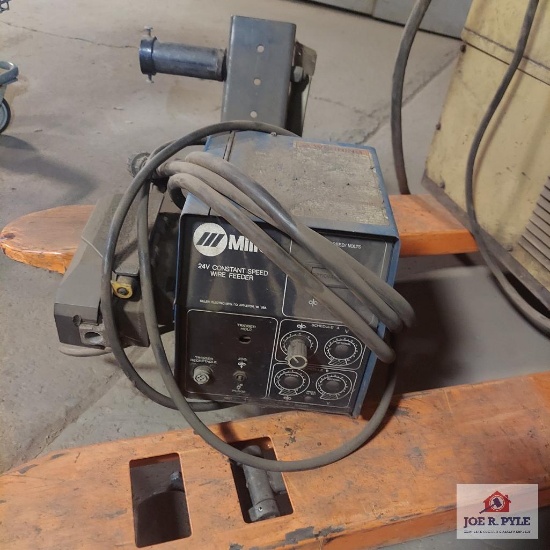Miller 24v constant speed wire feeder