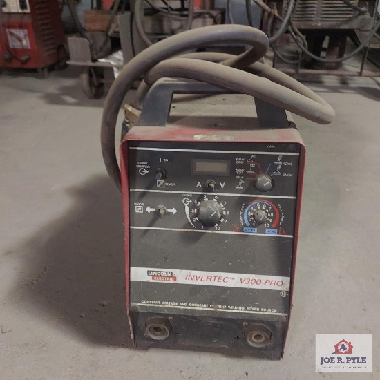 Lincoln electric Invertec V300-pro welder