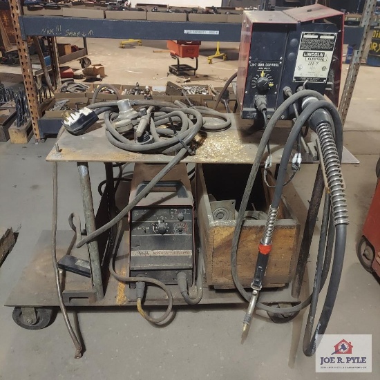 Lincoln electric Intertec V300-pro welder w/ cart
