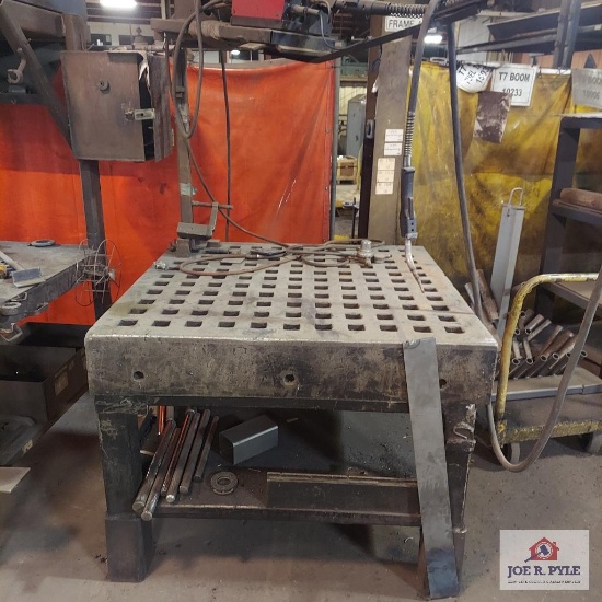 Steel worktable approx. 48" x 48" w/ lincoln LN-7 wire feeder