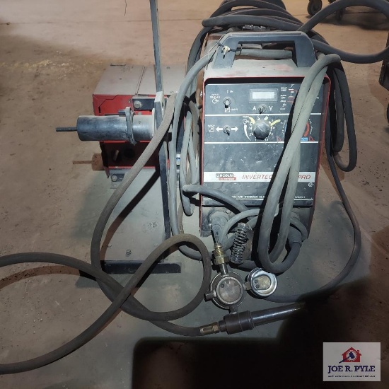Lincoln electric Invertec V300-pro welder