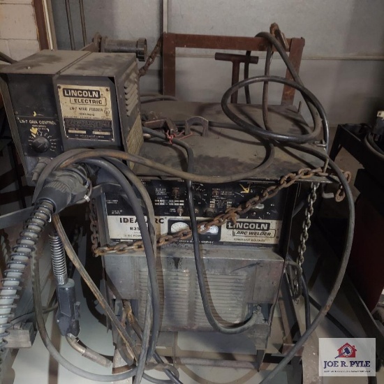 Lincoln Ideal arc R3S-325 welder w/ cart