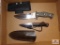 Flat of 2 knives with sheaths,