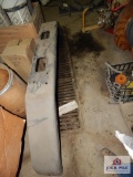 Front bumper for large truck