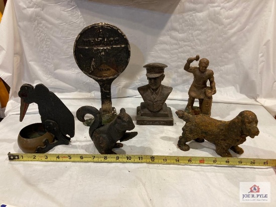 5 cast iron doorstops : Texaco, Gen McArthur, Dog, blacksmith, squirrel, bird