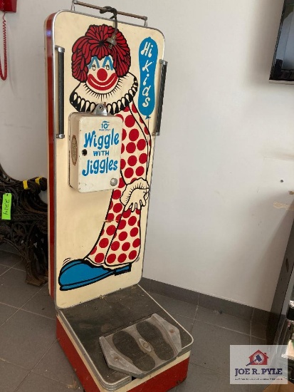 Wiggle with Jiggles 10 cent Relax-A-Lator 19" x 19" x 20", tested