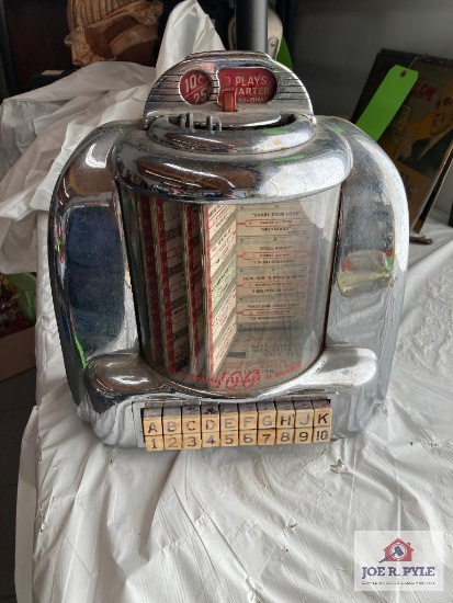 Seeburg 100 Wall-o-Matic 13" x 12" x 6" no key, as found