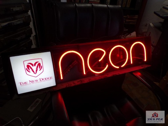 Dodge Neon-Neon Light