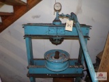 MANCO Products 25 ton press