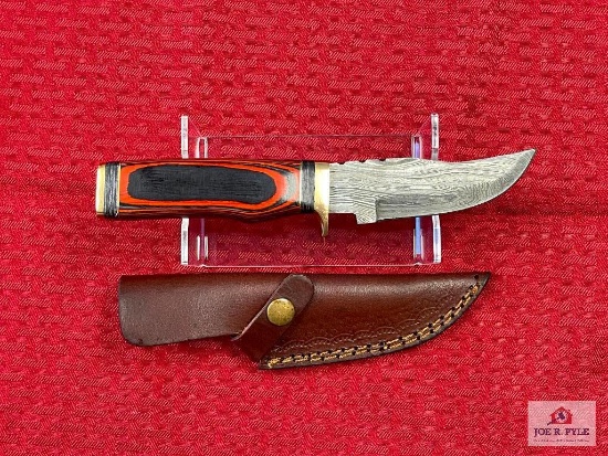 [218] Damascus blade hunting knife w/leather sheath