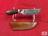 [204] Damascus blade hunting knife w/leather sheath