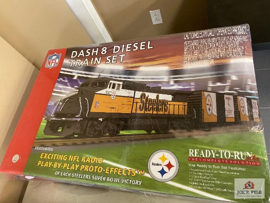 Steelers Dash and Diesel train set in the box