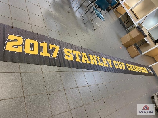 Mario Lemieux Stanley Cup Champion's banner signed