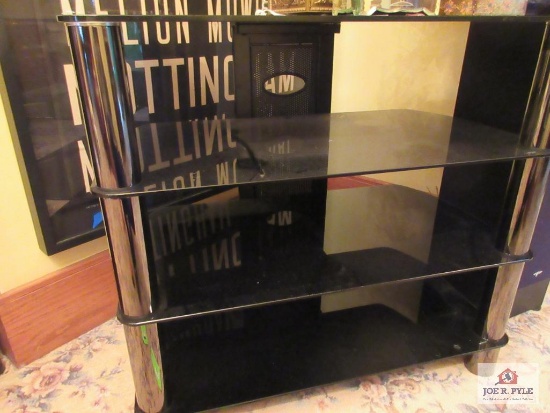 approx. 28" X 32" 3 tier glass organizer/end table