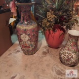 3 floral vases