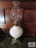 Electric lamp with glass top and ceramic base