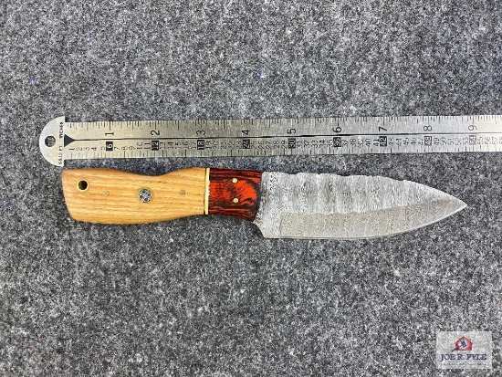 [678] Damascus Blade Hunter w/Sheath