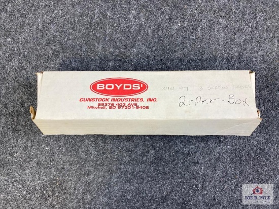 [712] Two Boyd's Win 97 forearms
