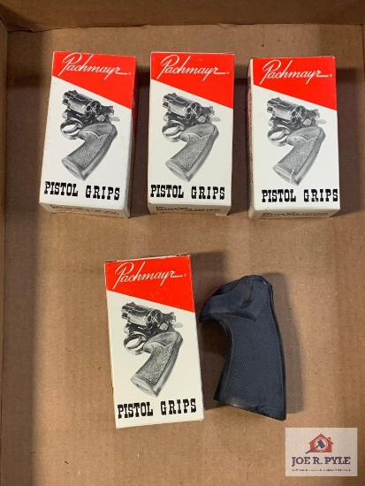 [724] Four sets of Pachmayr grips