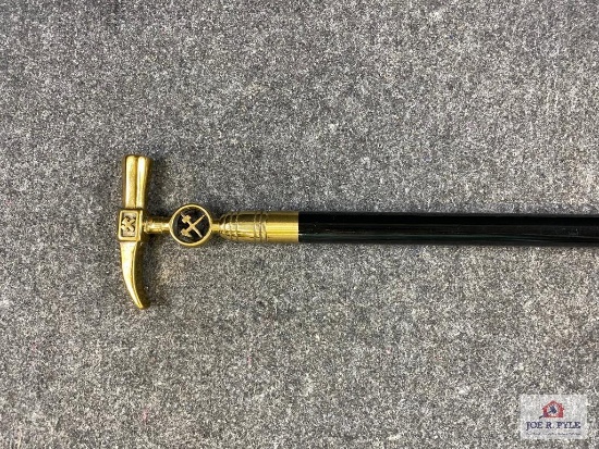 [690] Hammer-handle sword cane